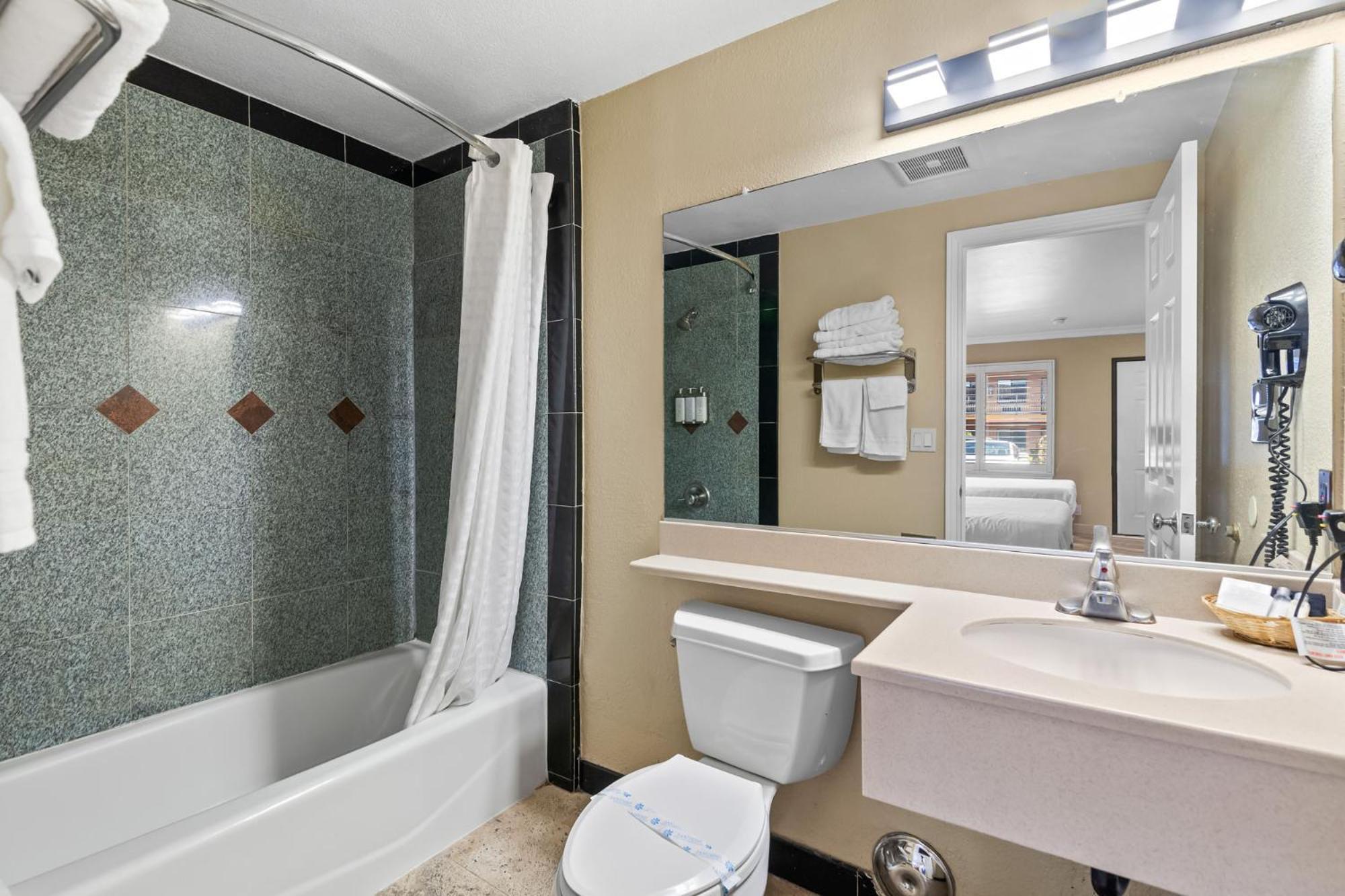 Santa Clarita Motel - Near Six Flags Magic Mountain - Valencia Extérieur photo